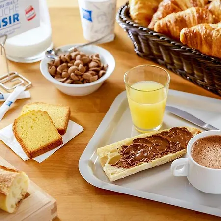Ibis Budget Les Chaumes ホテル *