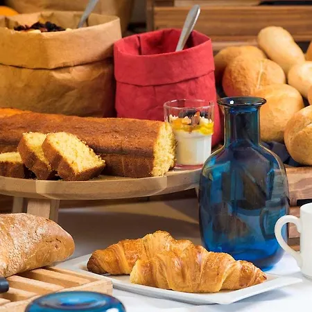 Ibis Budget Les Chaumes Hotel Montauban