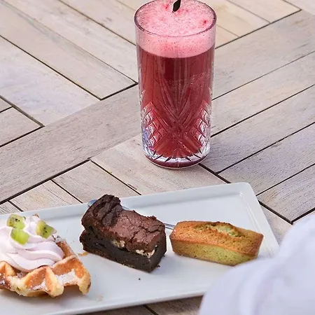 ホテル Ibis Budget Les Chaumes モントーバン