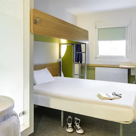 Ibis Budget Les Chaumes *