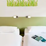 Hotel Ibis Budget Les Chaumes