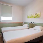 Ibis Budget Les Chaumes * Montauban