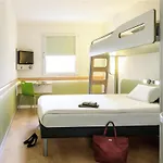 Ibis Budget Les Chaumes Montauban