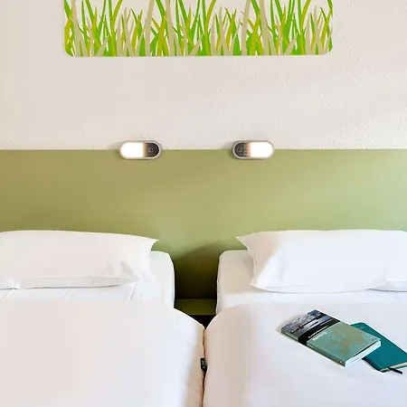 Hotel Ibis Budget Les Chaumes Montauban