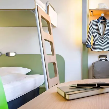 Ibis Budget Les Chaumes Hotel *