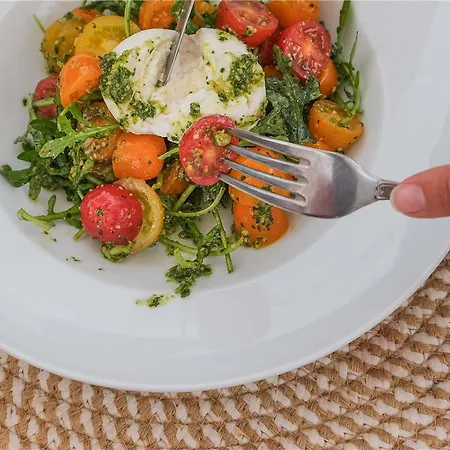 Ibis Budget Les Chaumes מלון