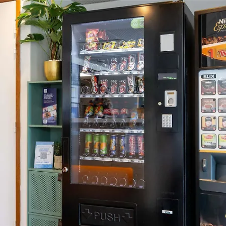 Ibis Budget Les Chaumes 호텔 *